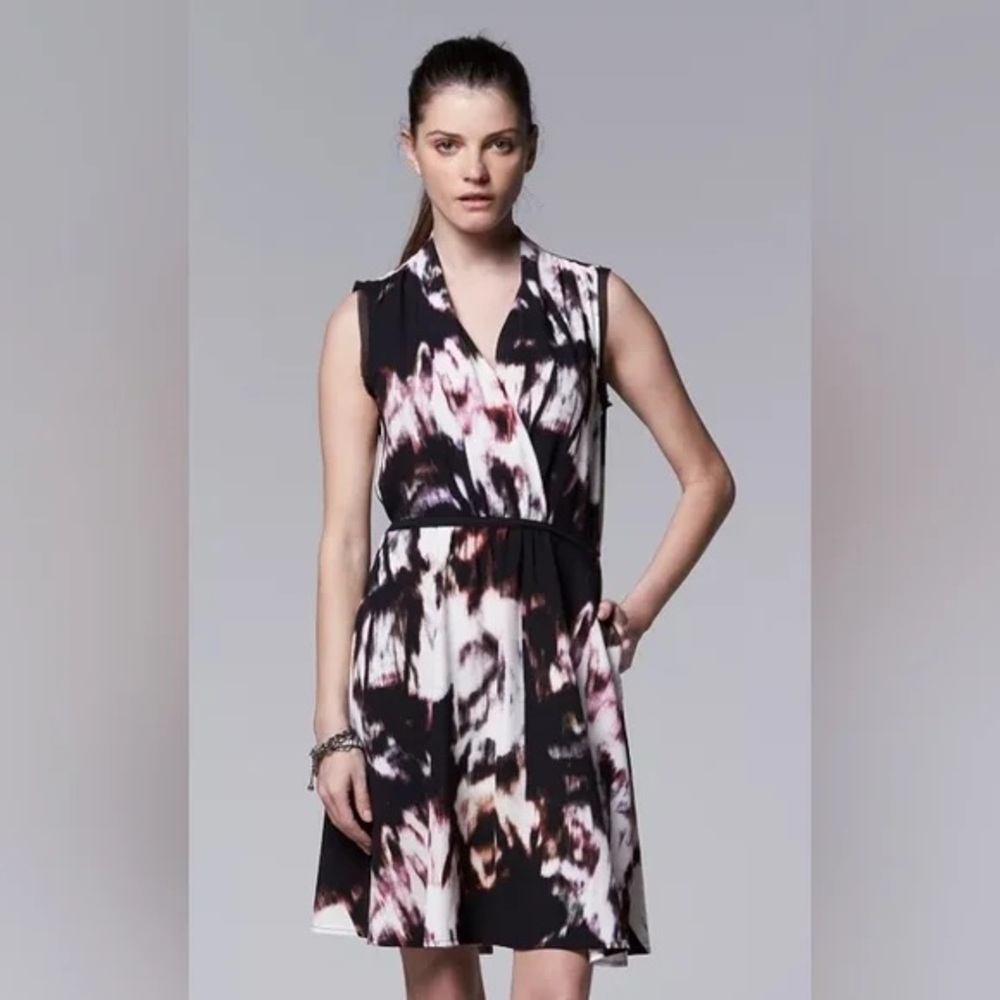 Simply Vera Vera Wang Black and Pink Abstract Dress